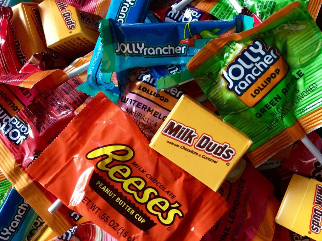 The Best & Worst Halloween Candy For Your Teeth